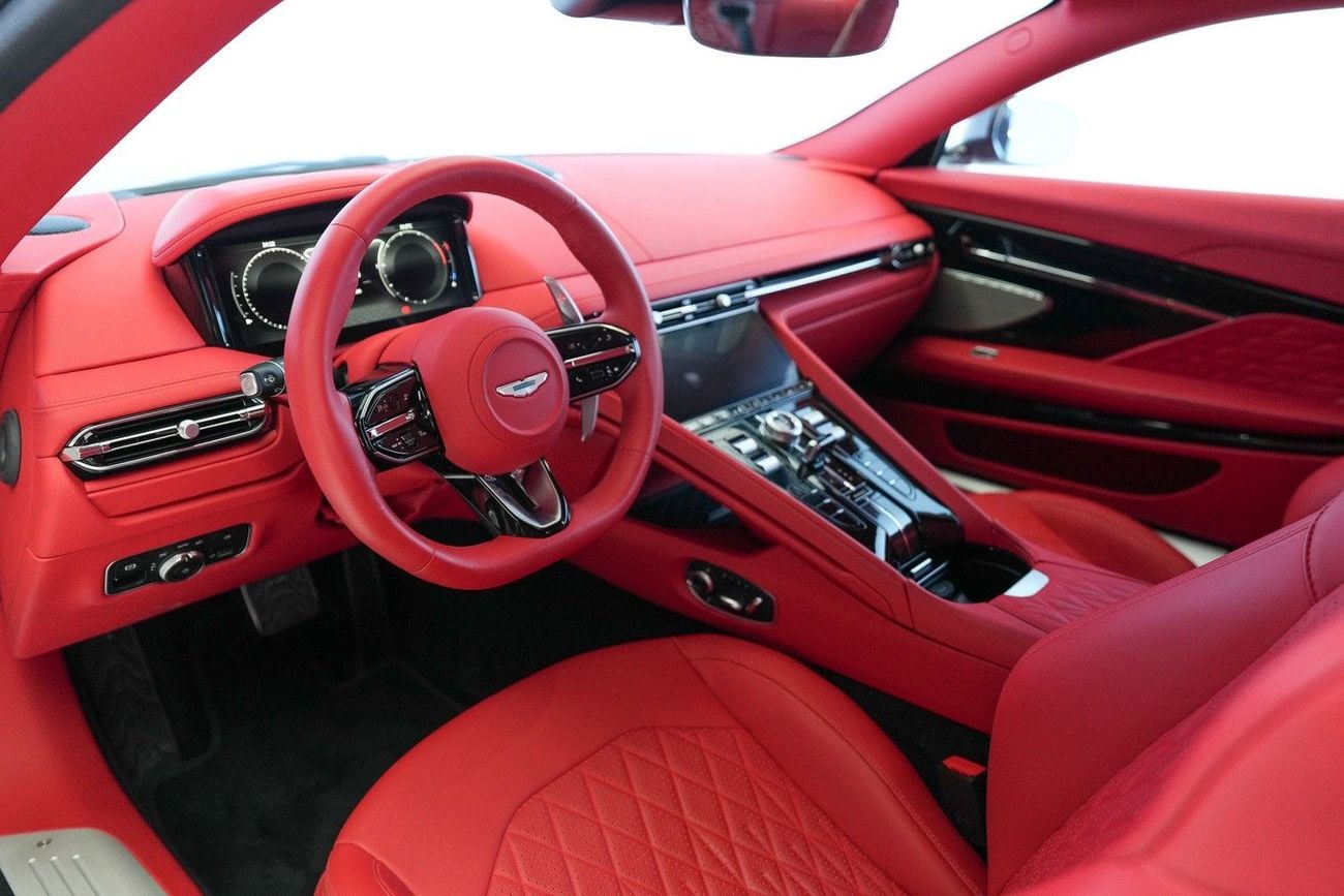 Aston Martin DB12 STANDARD