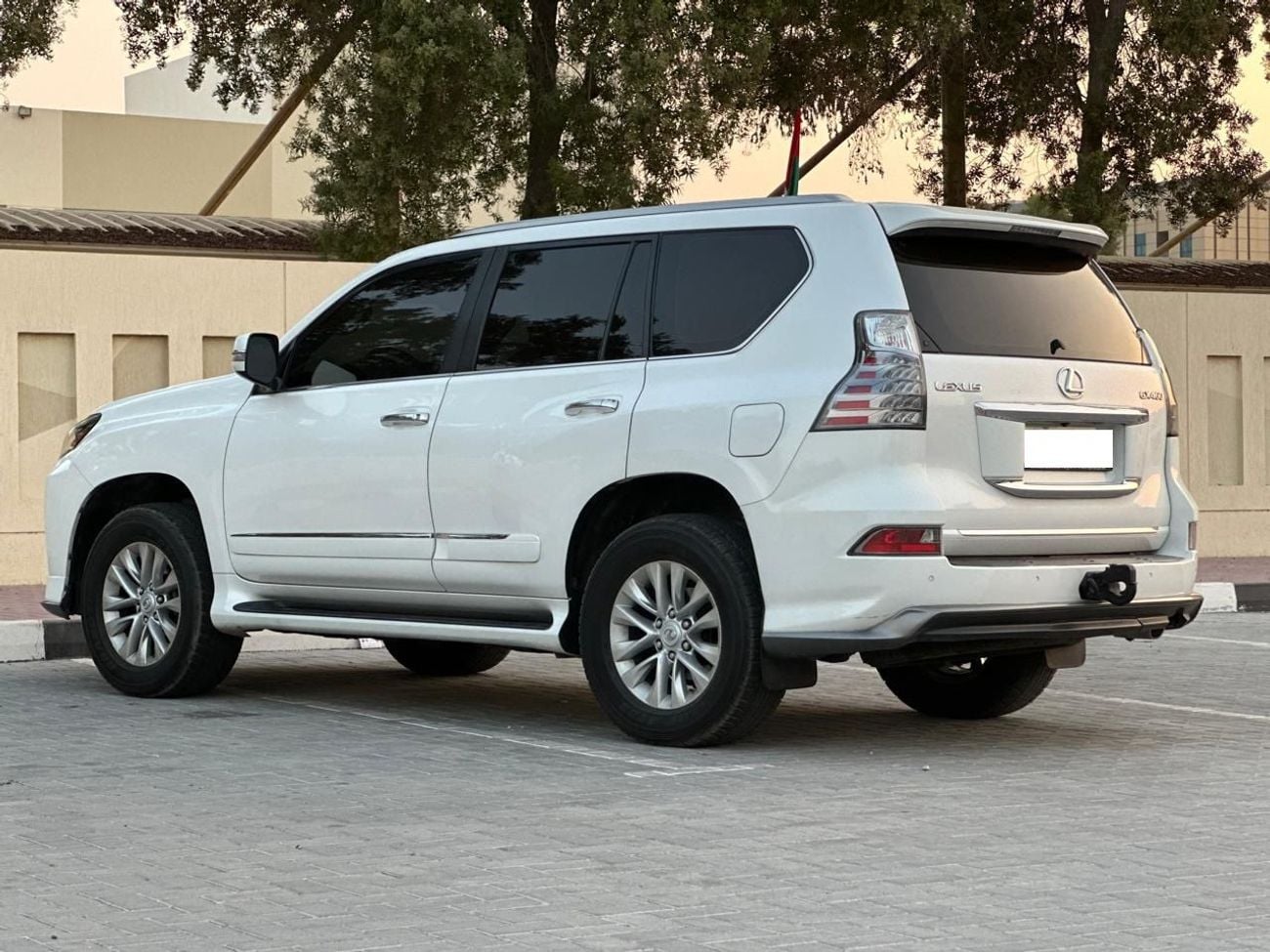 Lexus GX460 GX460 || 4.6L V8 PETROL | SUNROOF | REAR ENTERTAINMENT SCREEN | FULL OPTION