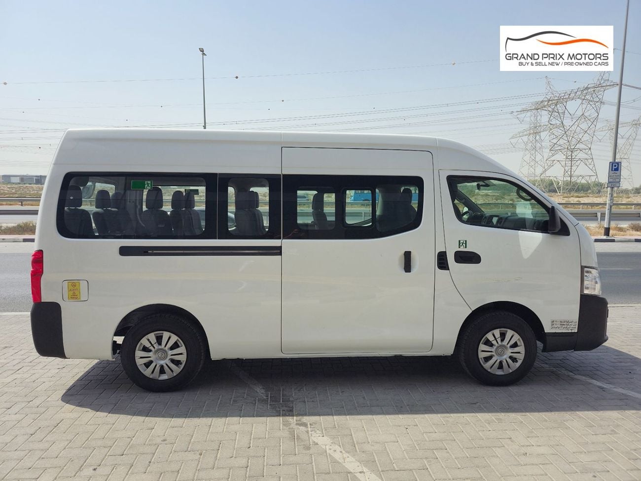 Nissan Urvan STANDARD 13 Seater