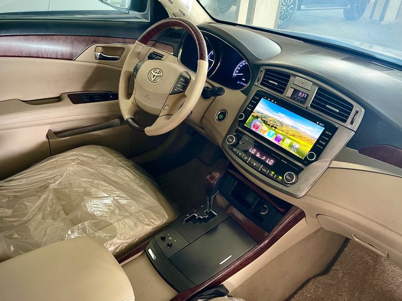 Toyota Avalon LIMITED | GCC Specification