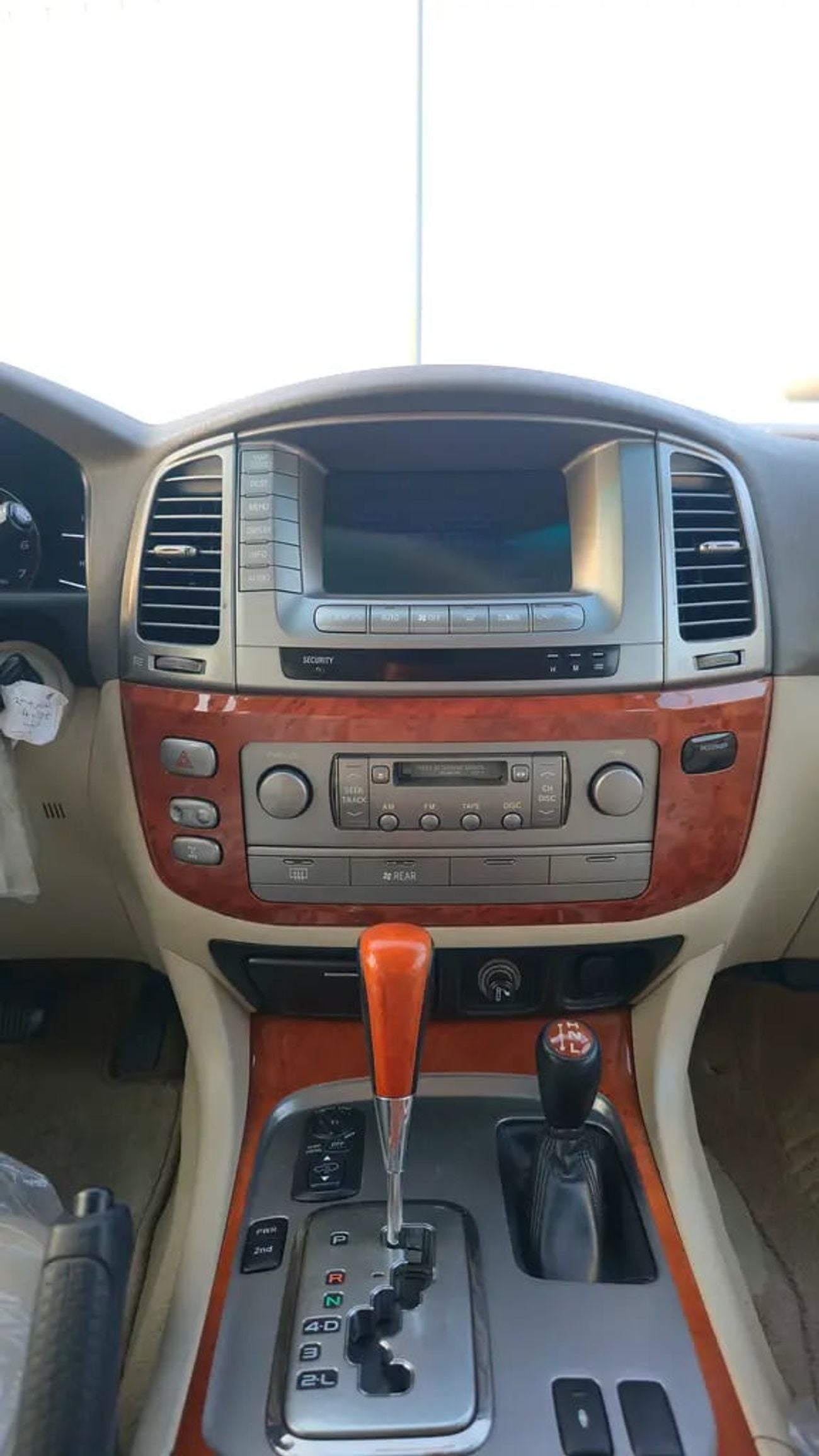 Lexus LX470 NAVIGATION LX 470 GCC Specs