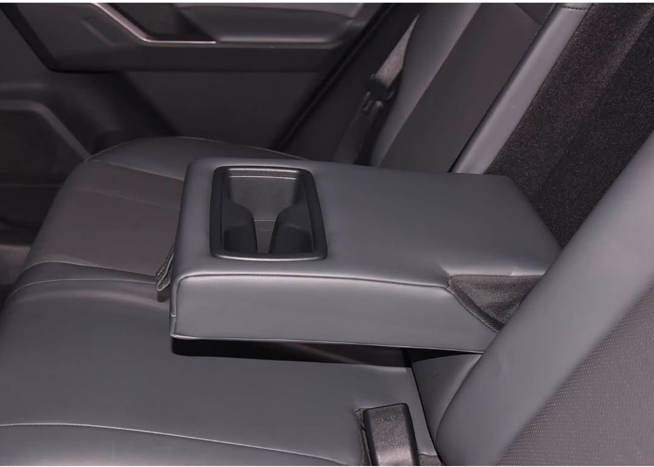 تويوتا راف ٤ LUXURY HEV FLAGSHIP TOP OPTION WITH HEAD UP DISPLAY & AUTO PARK