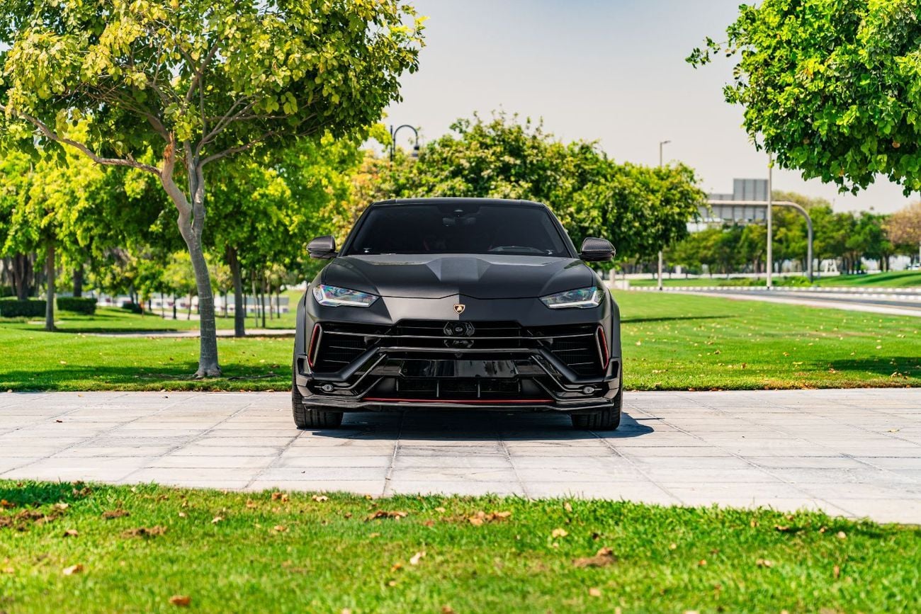 لامبورغيني اوروس PERFORMANTE معدلة بالكامل بواسطة نوفيتك، كاملة المواصفات، طلاء أصلي، خالية من الحوادث، بحالة ممتازة.
