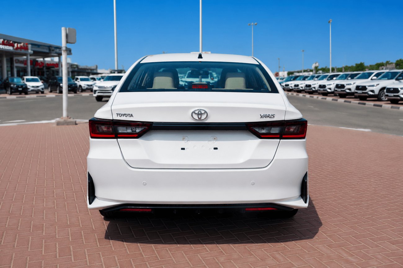 Toyota Yaris photo 4