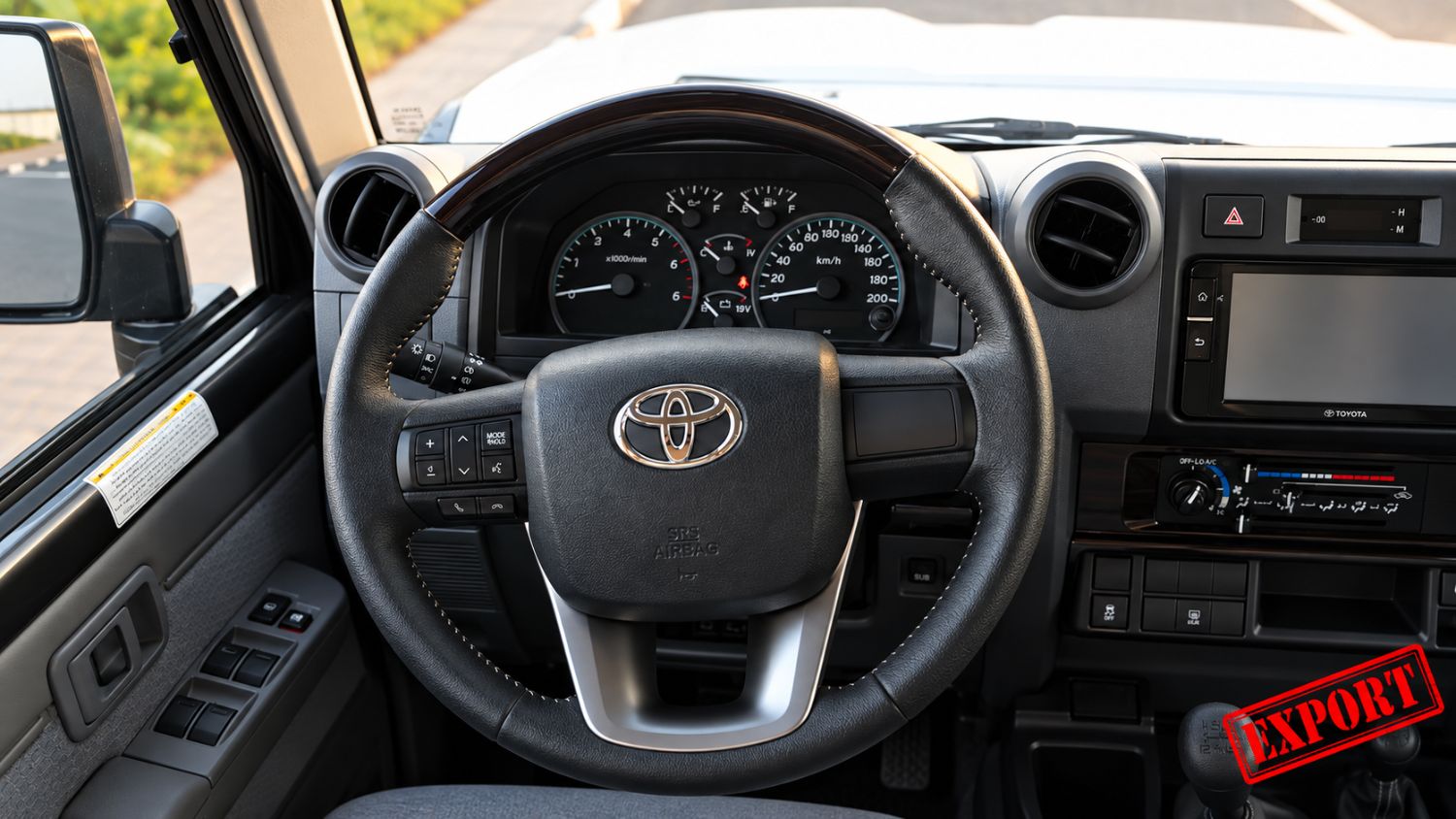 Toyota Land Cruiser 70 photo 22