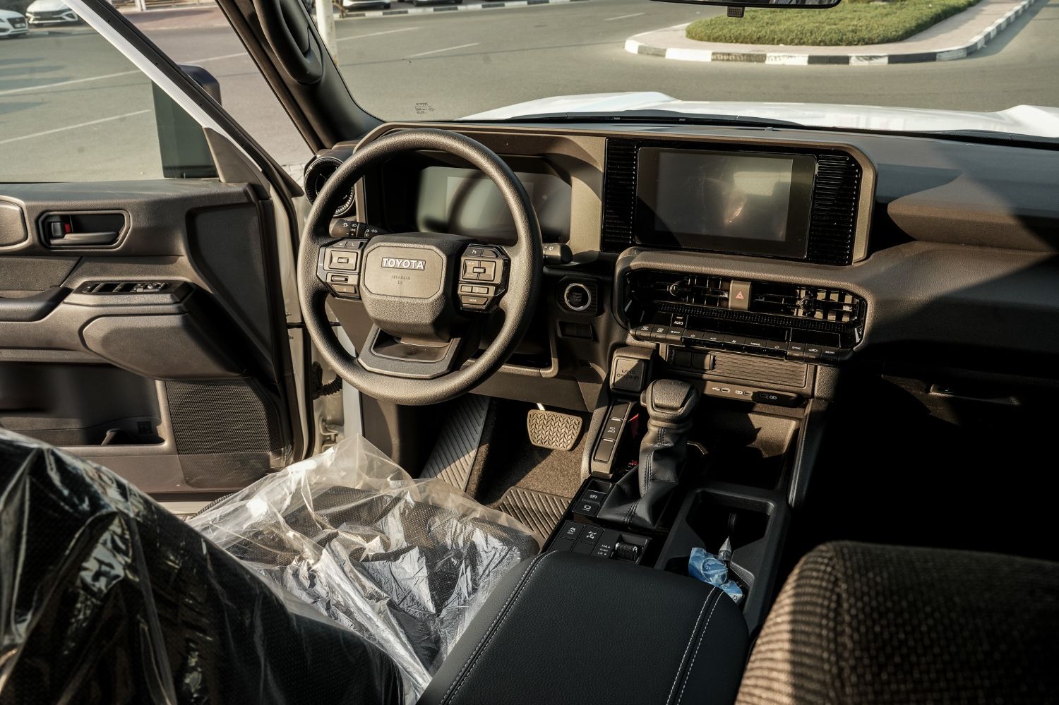 Toyota Land Cruiser photo 12