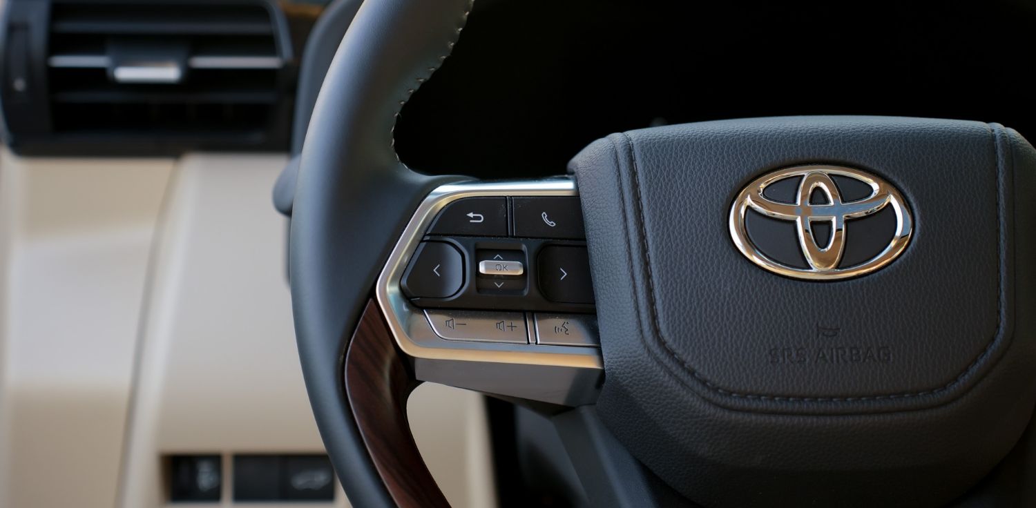 Toyota Land Cruiser photo 11