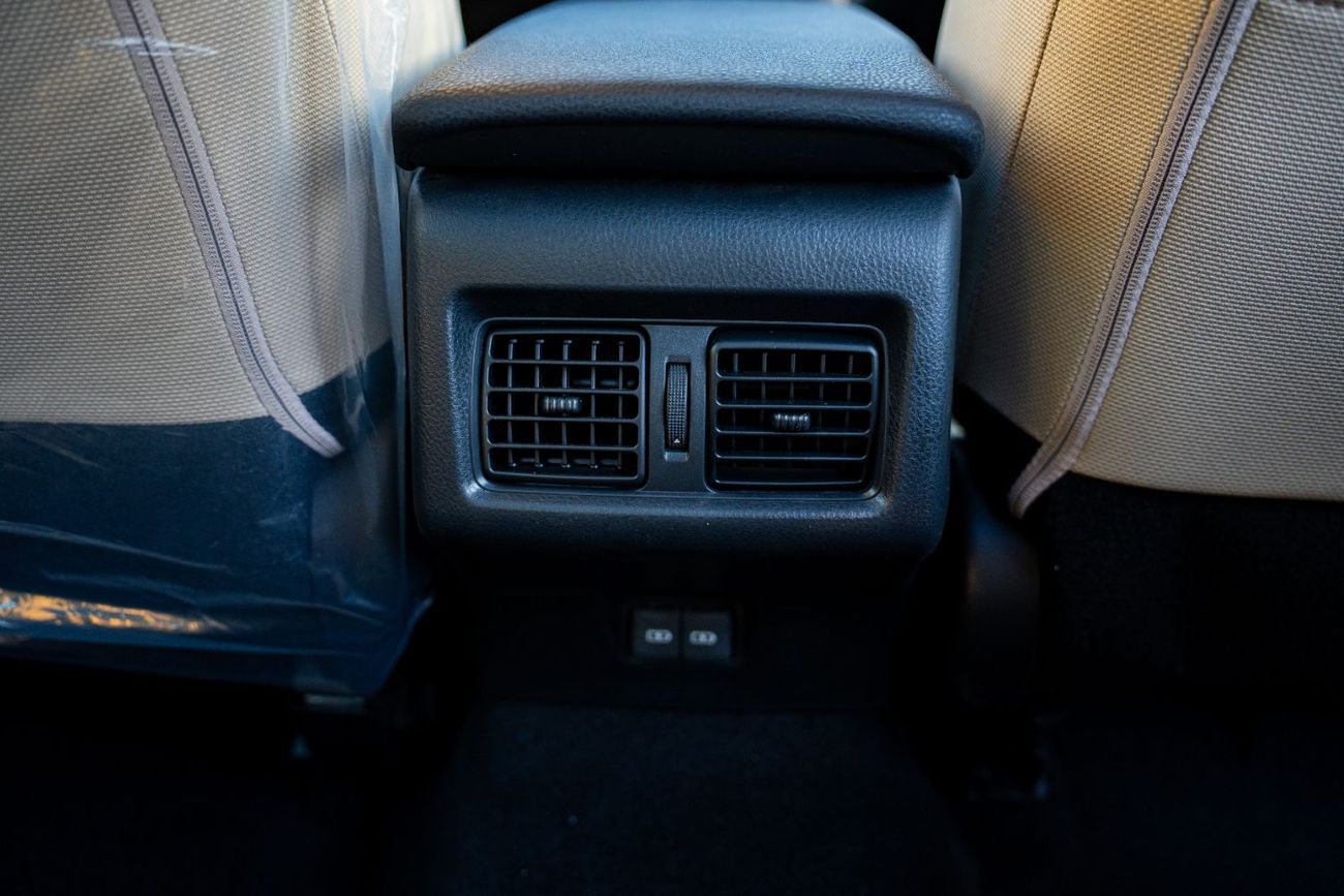 Toyota Camry photo 21