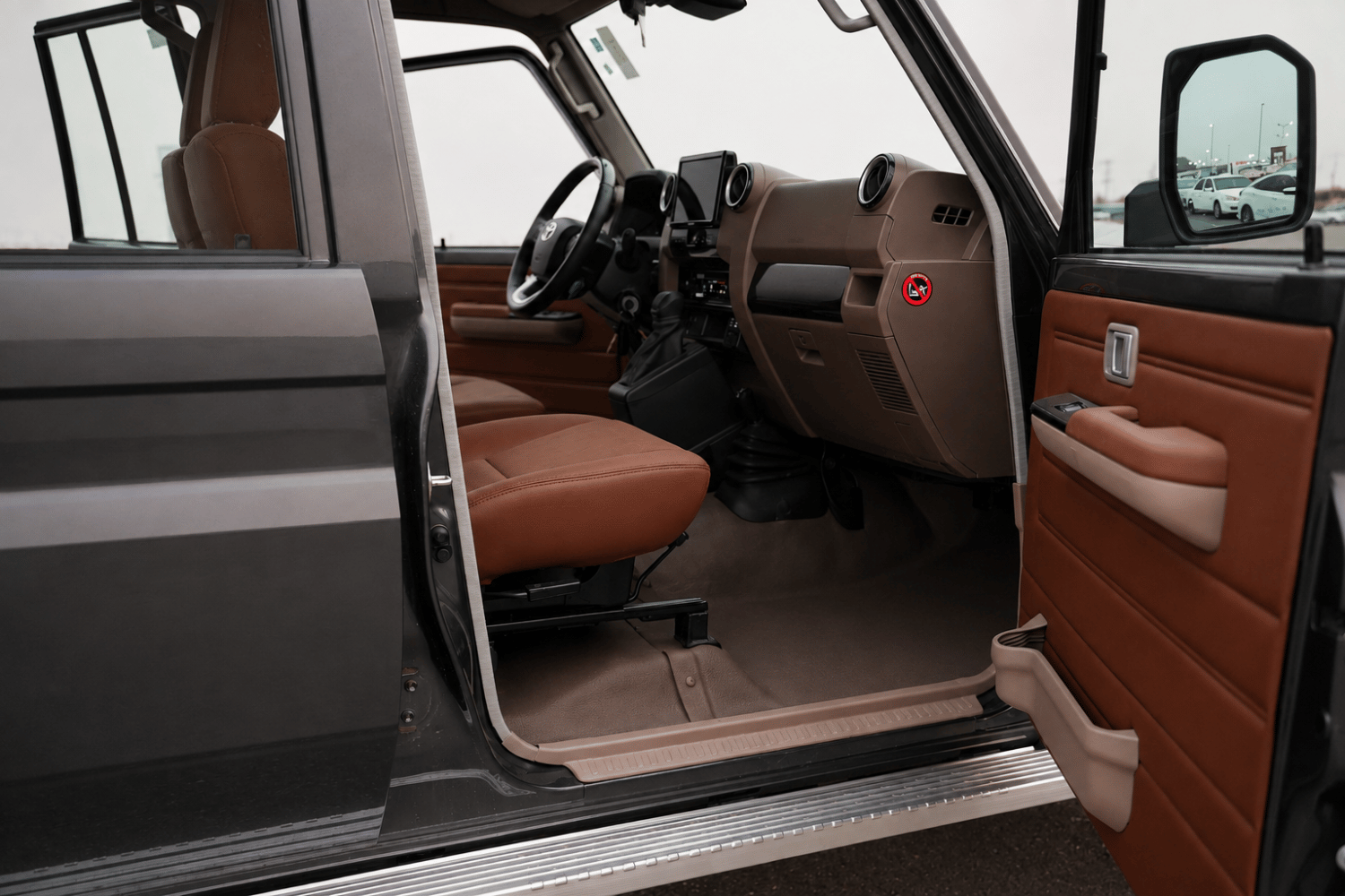 Toyota Land Cruiser Pick Up photo 14