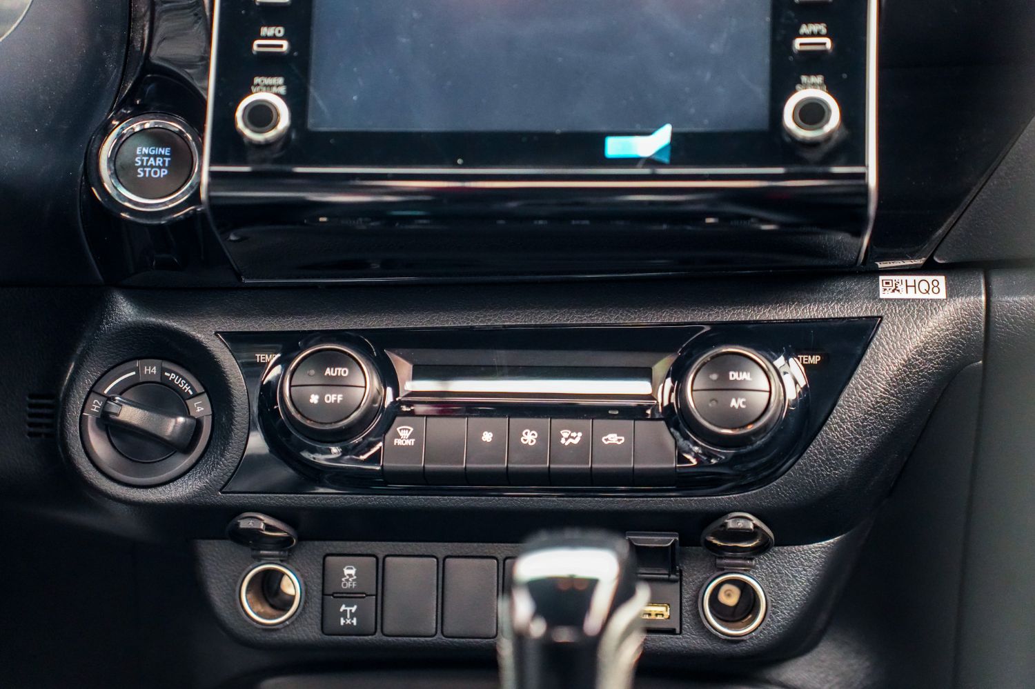 Toyota Hilux photo 19