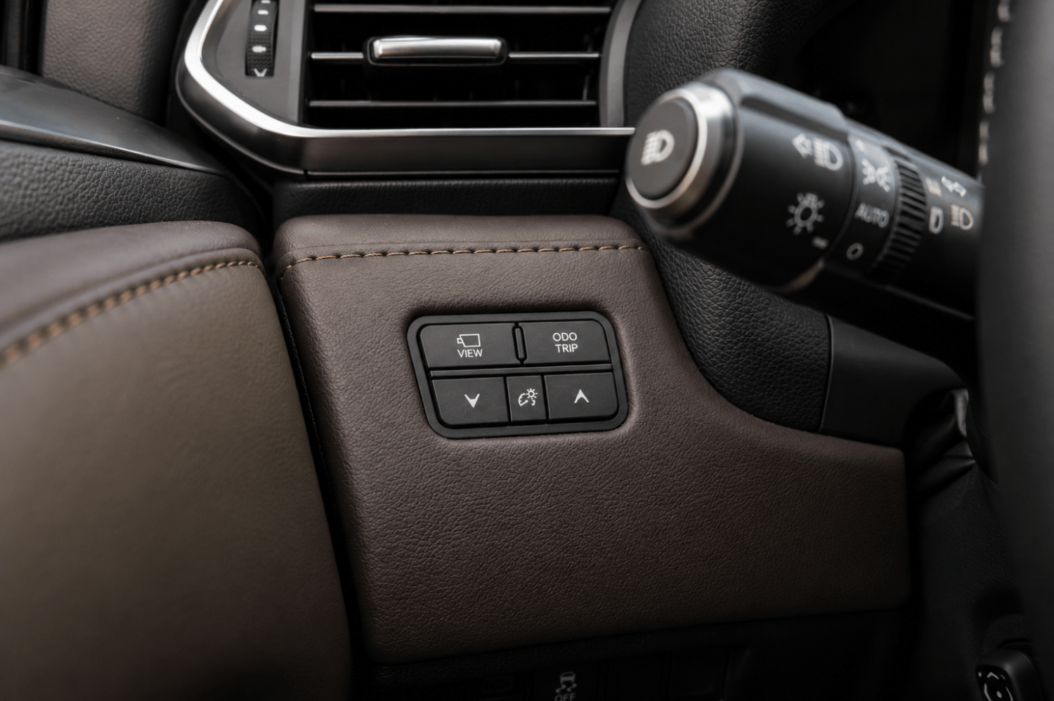 Lexus LX700h photo 14