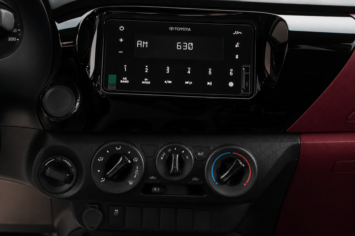 Toyota Hilux photo 17