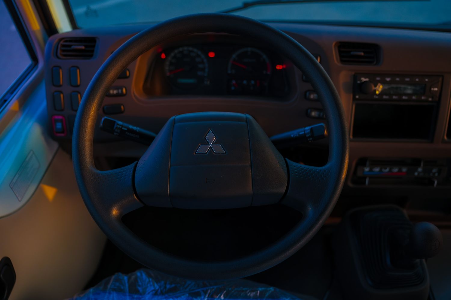 Mitsubishi Rosa photo 13