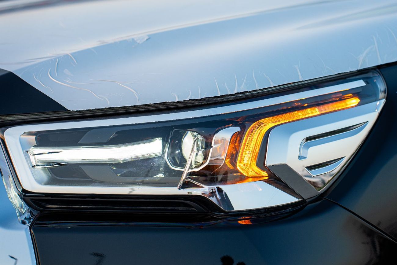 Toyota Hilux photo 10