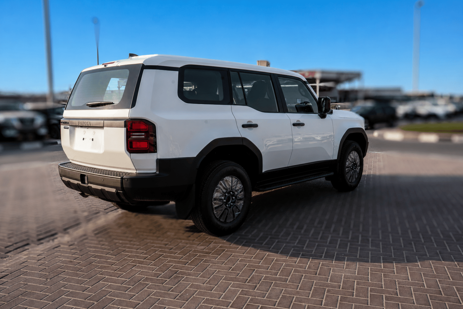 Toyota Land Cruiser photo 8