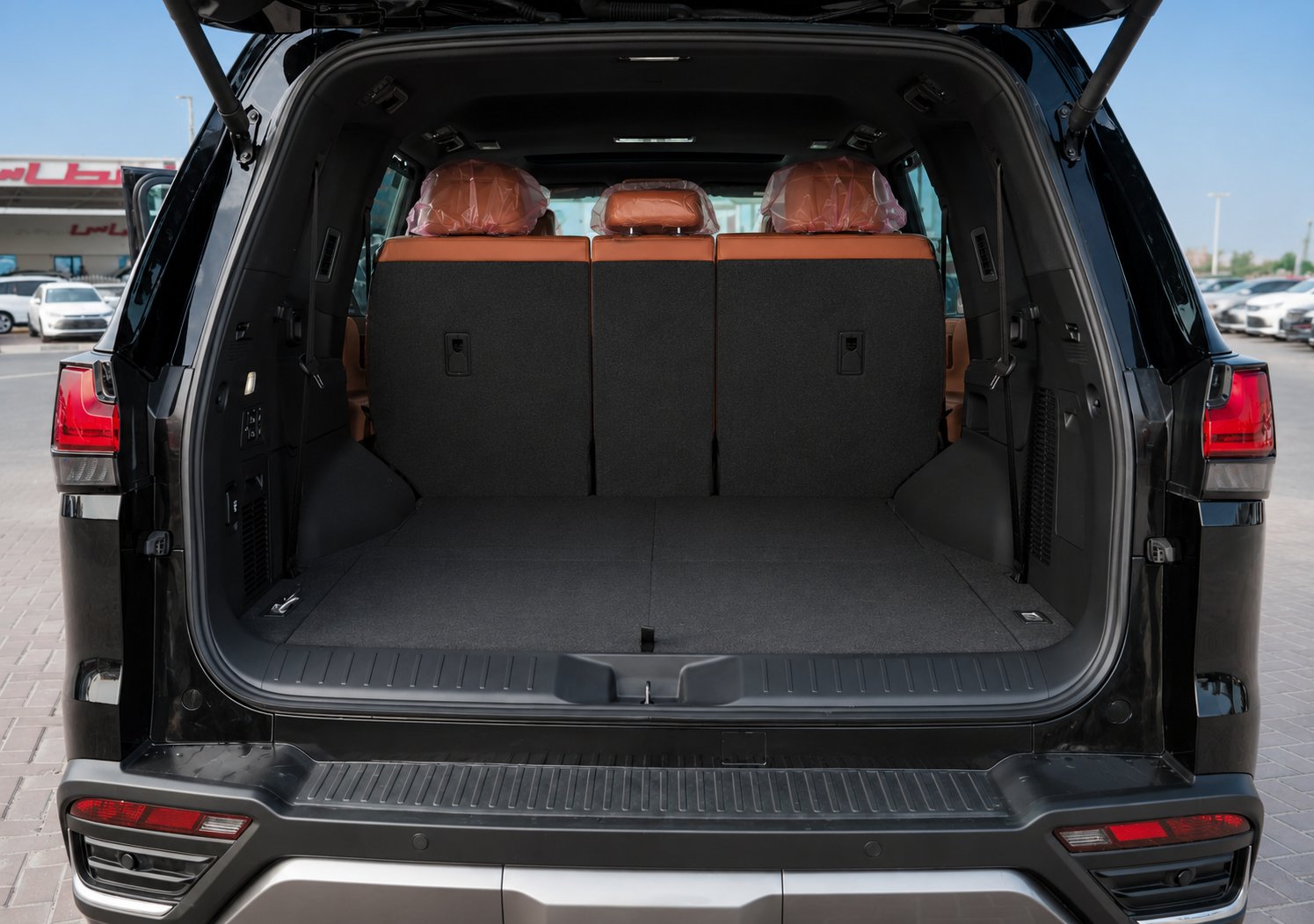 Lexus LX600 photo 29