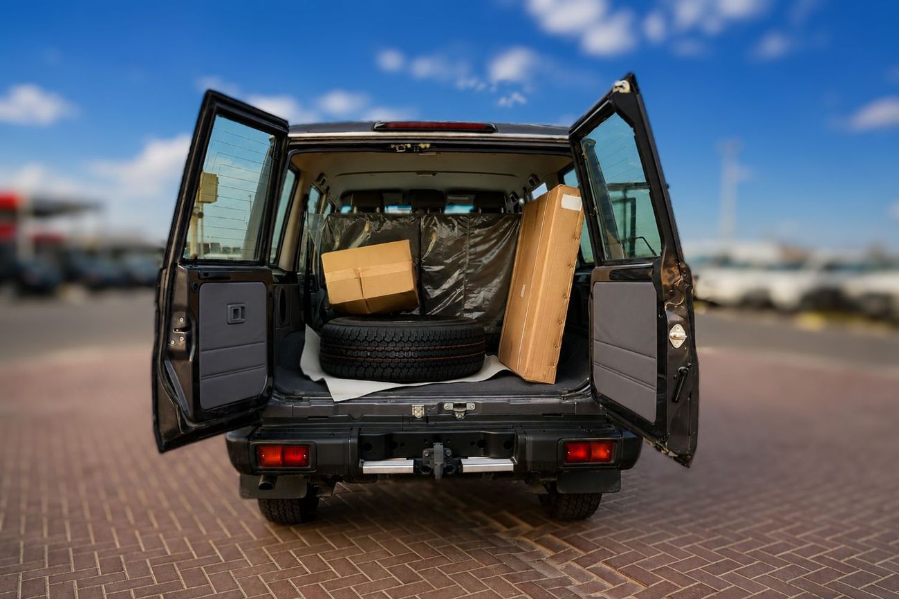Toyota Land Cruiser photo 10