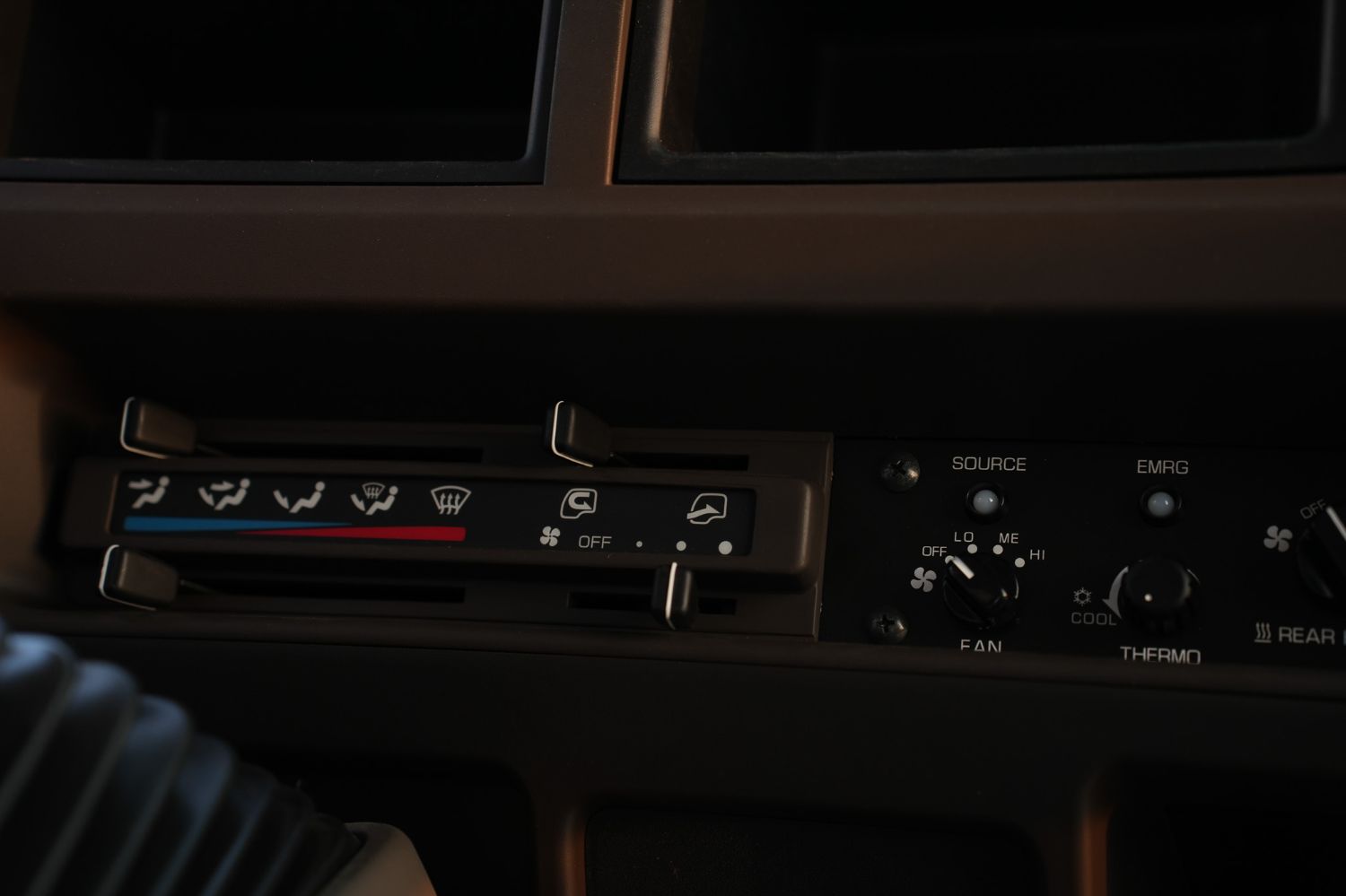 Mitsubishi Rosa photo 16