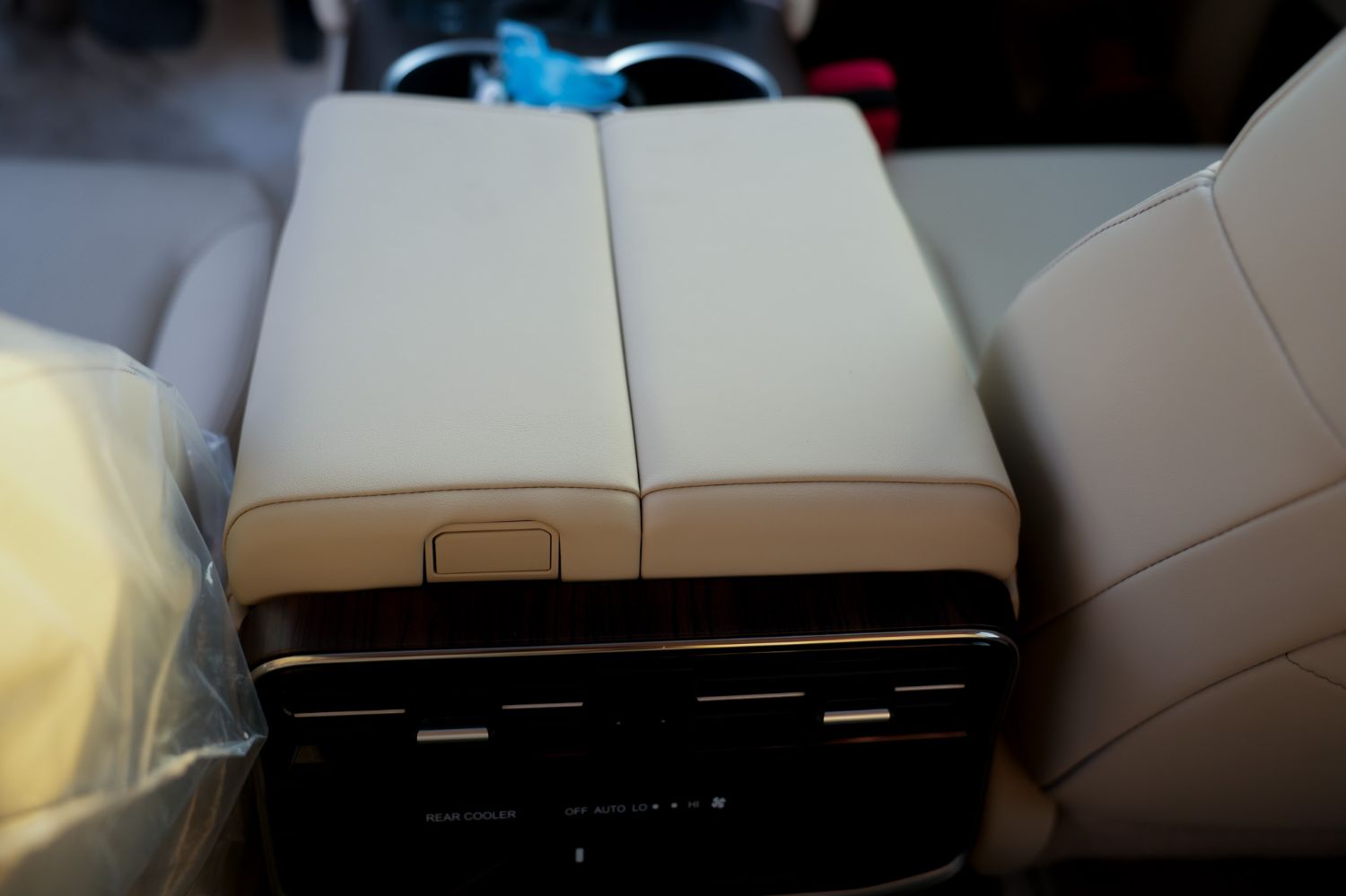 Toyota Land Cruiser photo 14