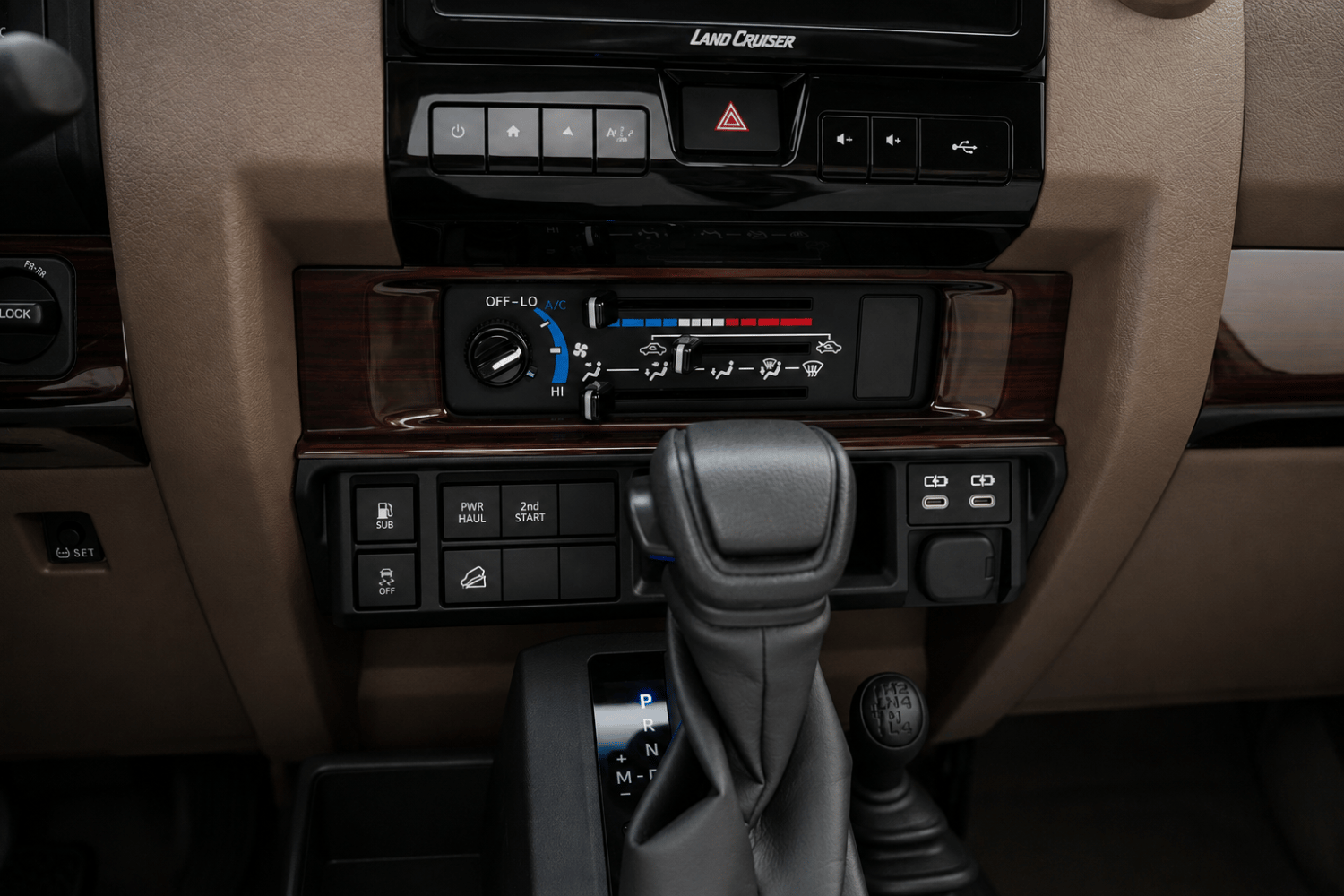 Toyota Land Cruiser Pickup 70 photo 25