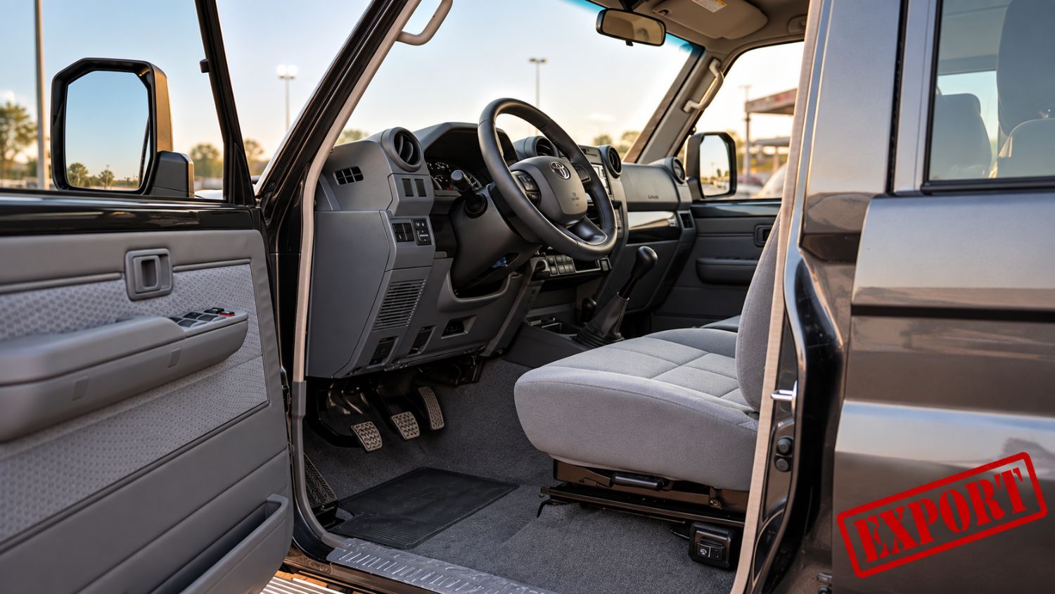 Toyota Land Cruiser 70 photo 16