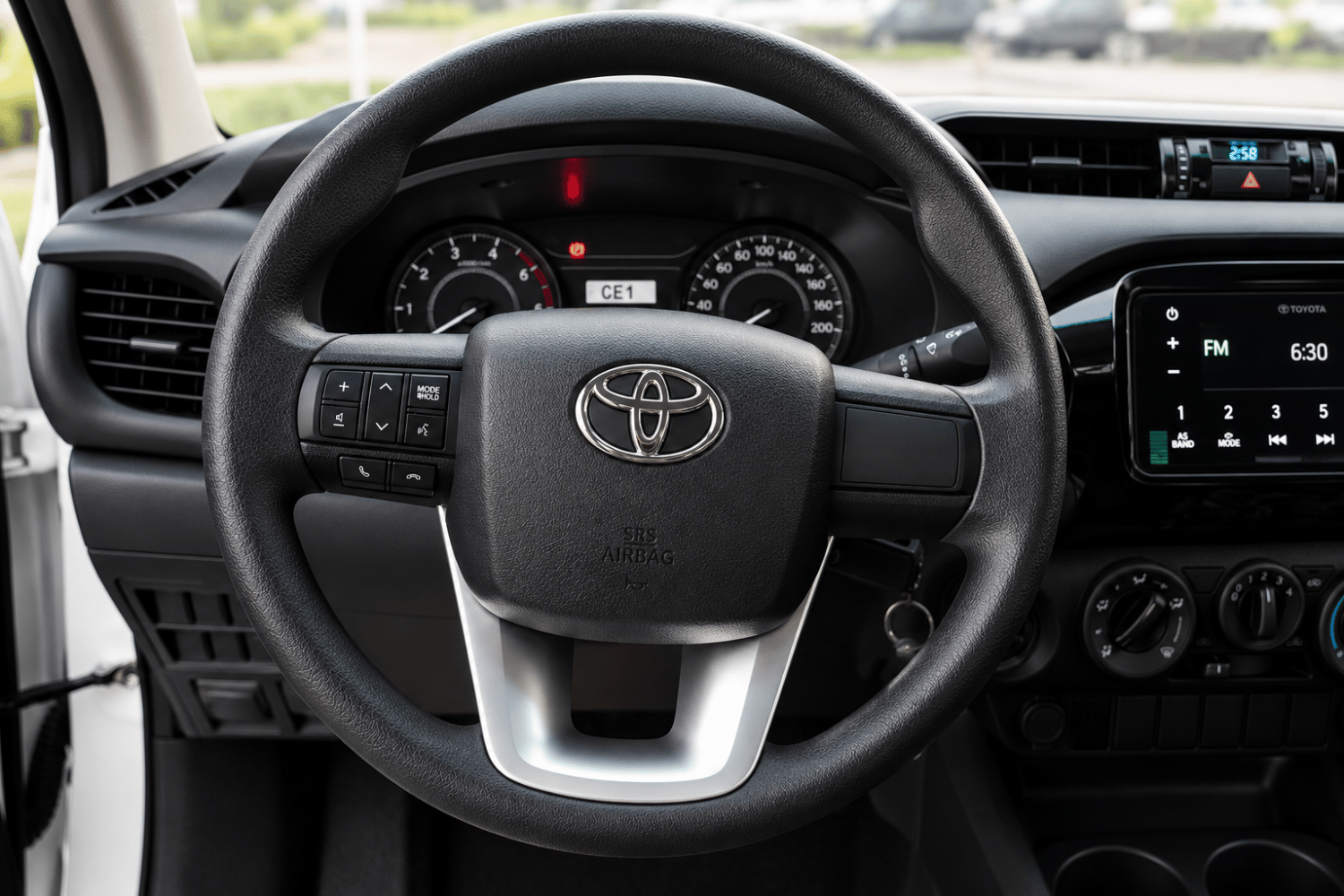 Toyota Hilux photo 12
