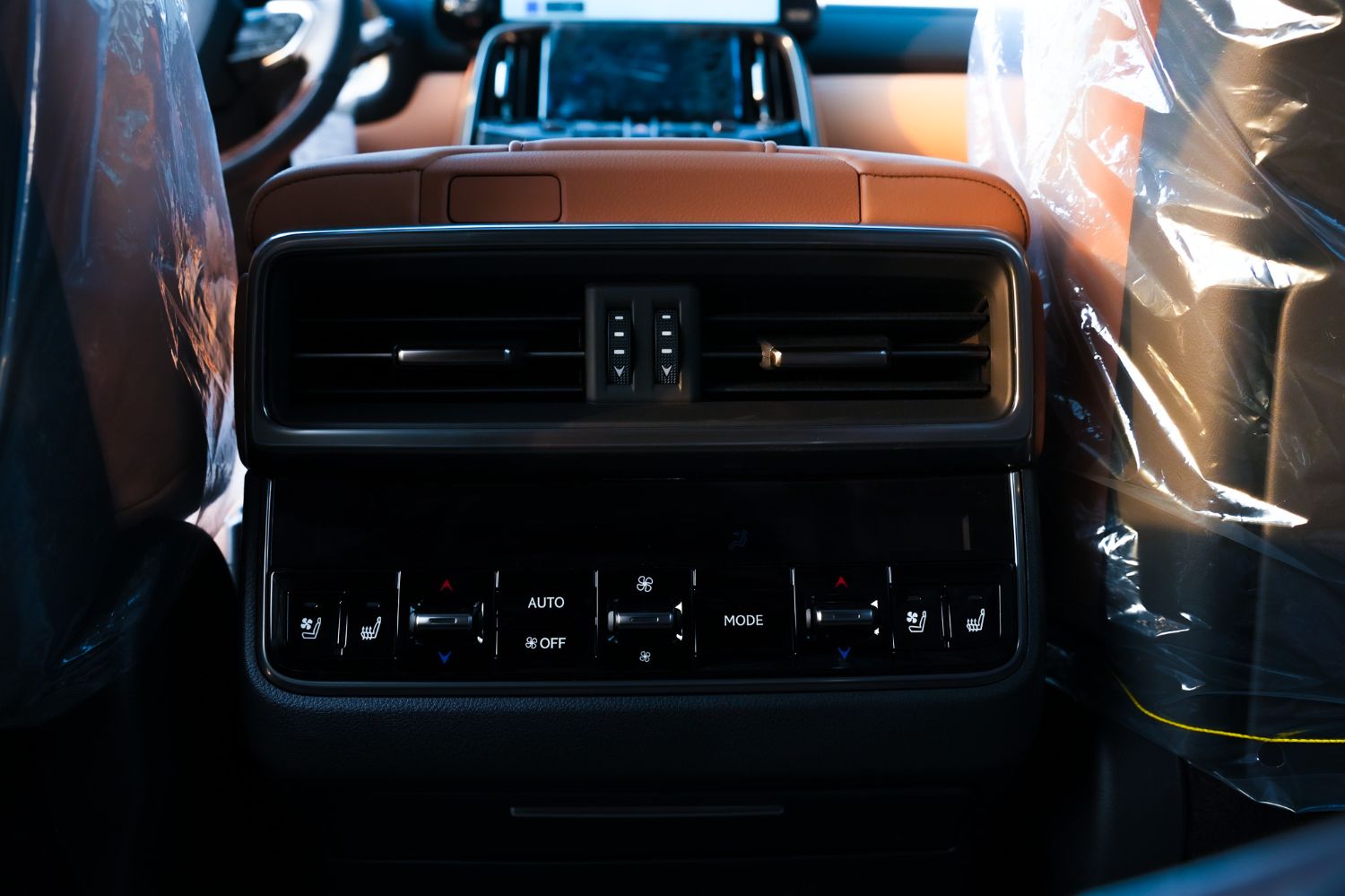Lexus LX600 photo 20