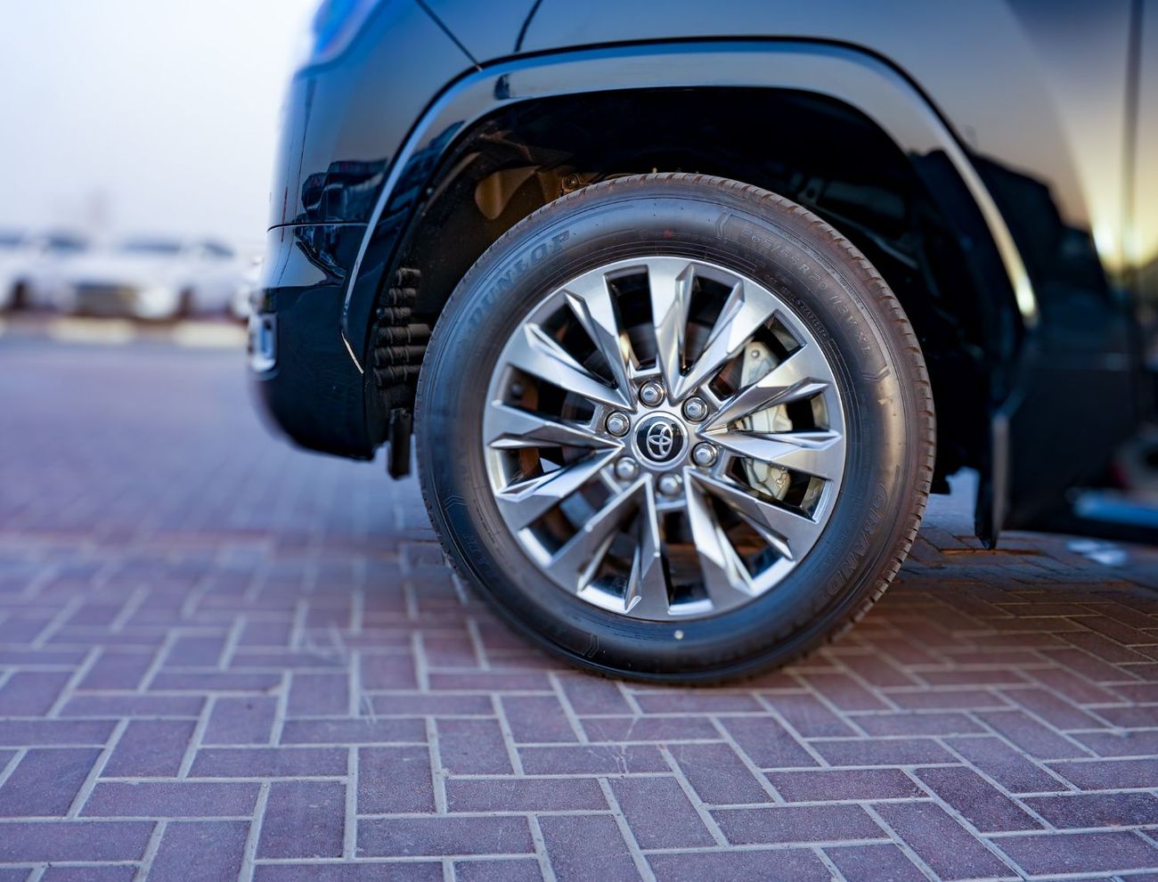 Toyota Land Cruiser photo 7