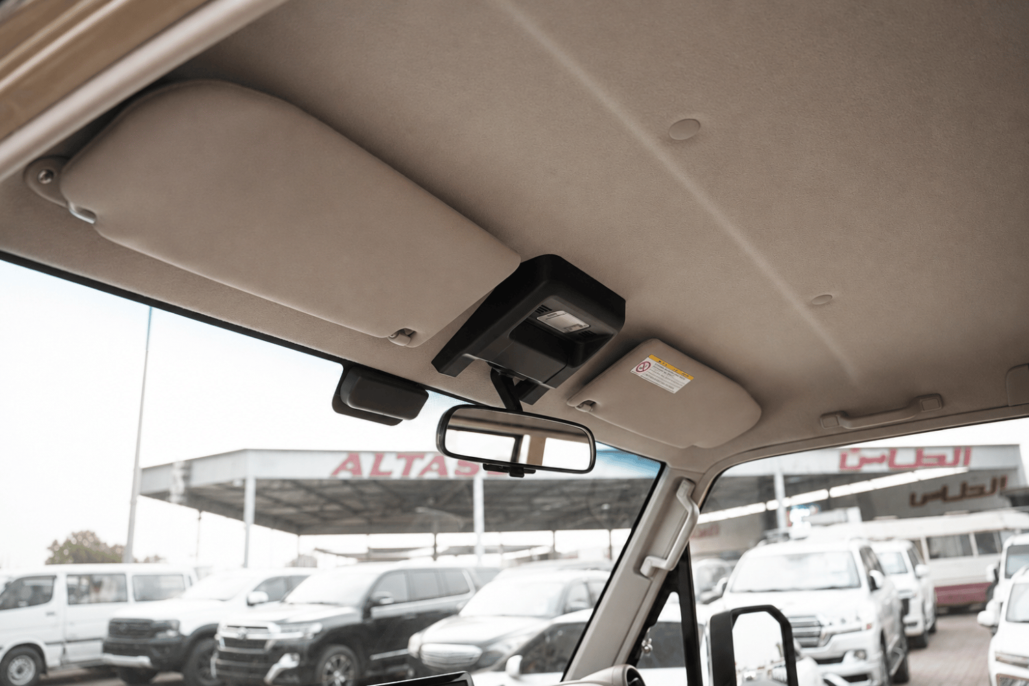 Toyota Land Cruiser Pickup 70 photo 15