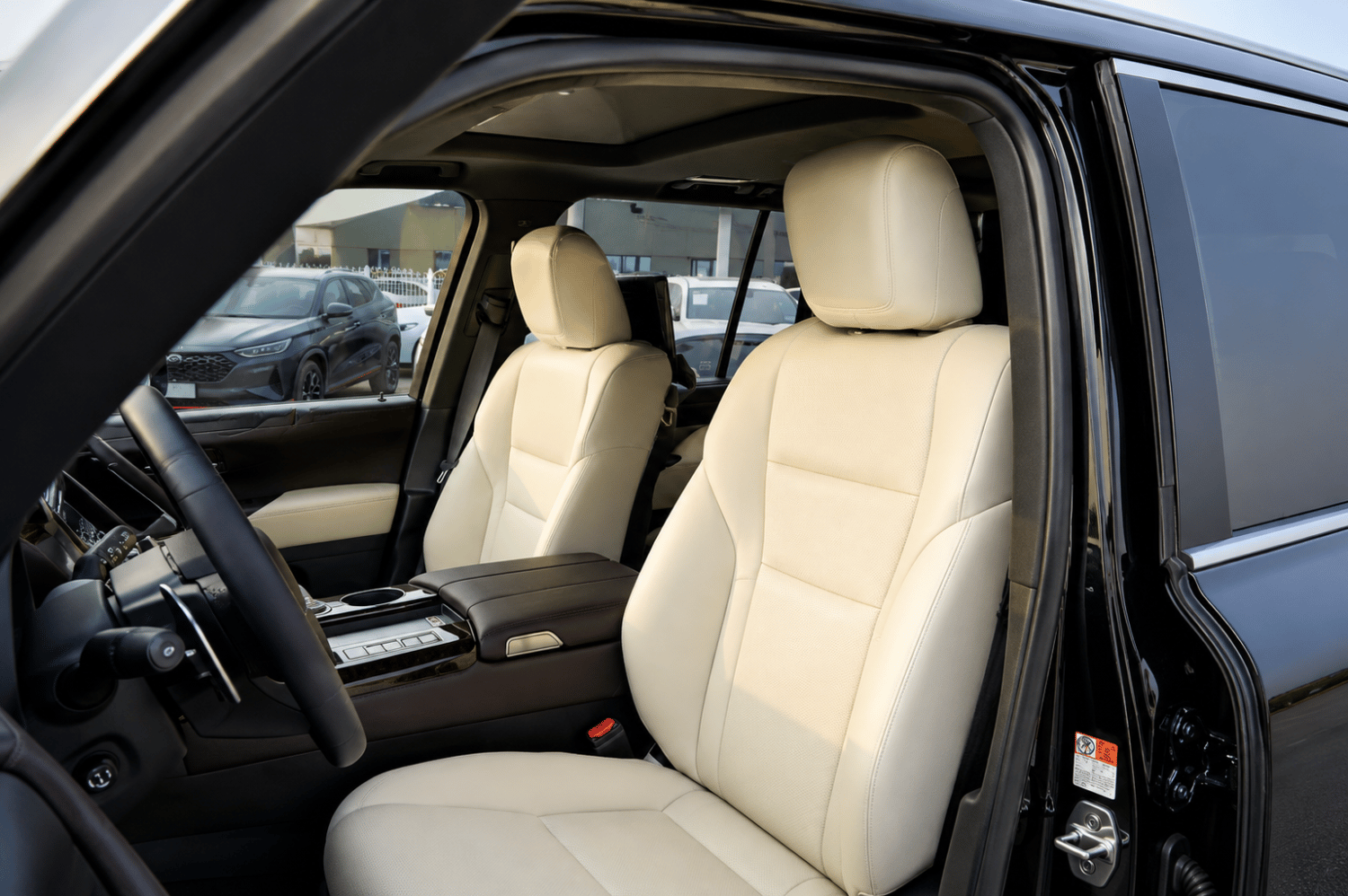 Lexus LX700h photo 17