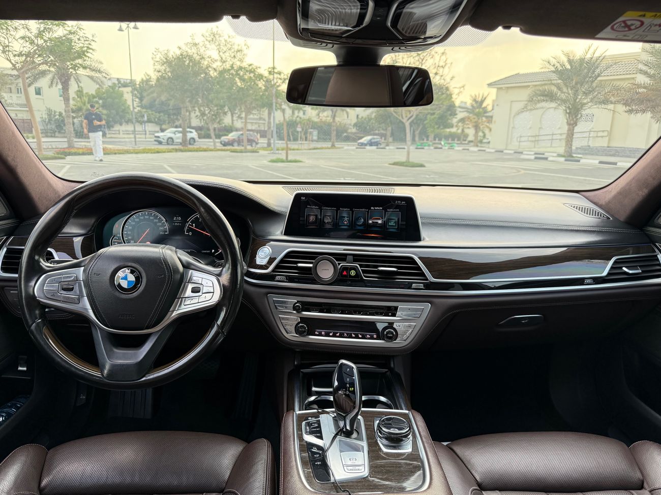 بي أم دبليو 740Li Luxury