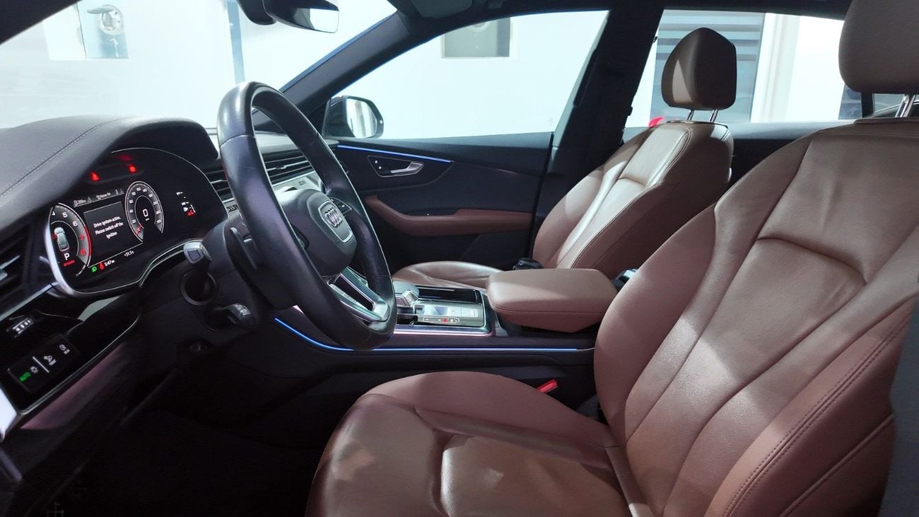 أودي Q8 55 TFSI quattro (340 HP)