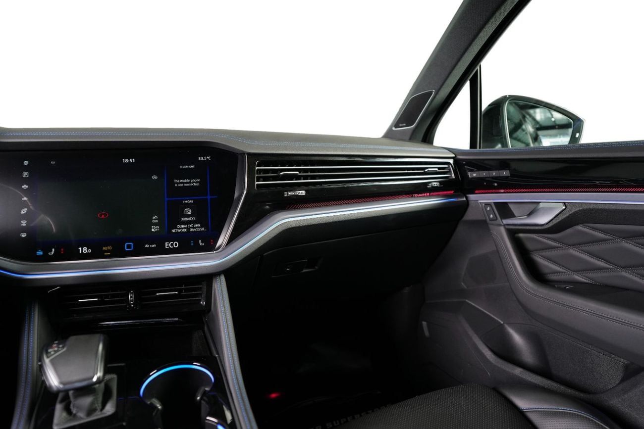 Volkswagen Touareg R-LINE eHybrid | European Spec | Full Option