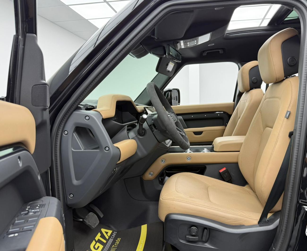 Land Rover Defender 2026 Land Rover Defender ,Al Tayer Warranty+Full Service History ,GCC