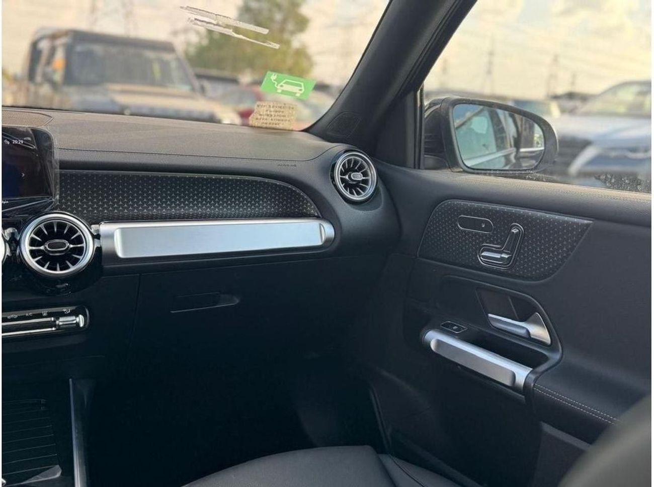 مرسيدس بنز EQB 260 MERCEDES BENZ  EQB 260  2024