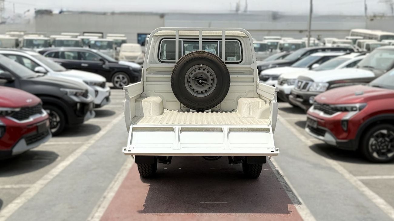 Toyota Land Cruiser Pick Up Toyota LC79 2.8L Diesel MT Double Cabin Pickup 2025YM