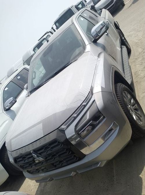 ميتسوبيشي L200 2.4L DIESEL FULL OPTION A/T 2024