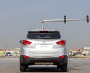 Hyundai Tucson SE 2.0L AWD Hyundai Tucson 2.0L 4WD 2015 GCC accident-free in excellent condition