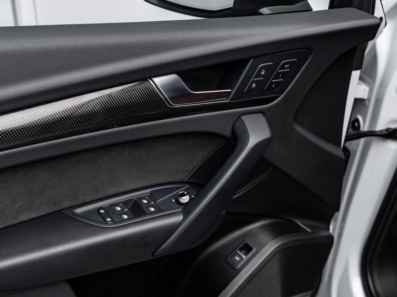 أودي SQ5 TFSI BUY NOW, PAY 2027 | THE BLACKLINE STANDARD | March 2029 Audi Warranty & Service Contract