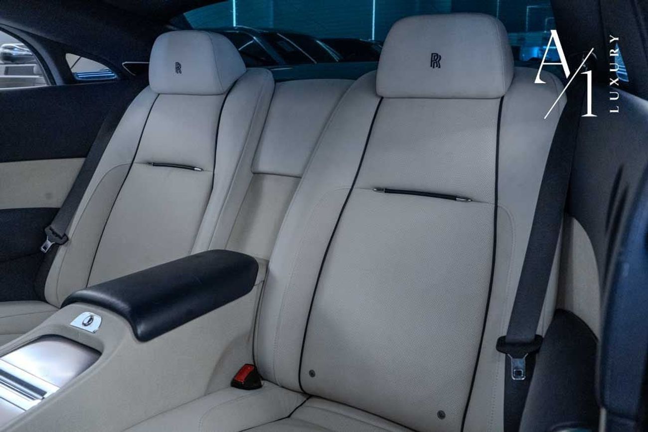 Rolls-Royce Wraith 2016 Rolls Royce Wraith, 4 Buttons, Starlight Headliner, Excellent Condition, GCC
