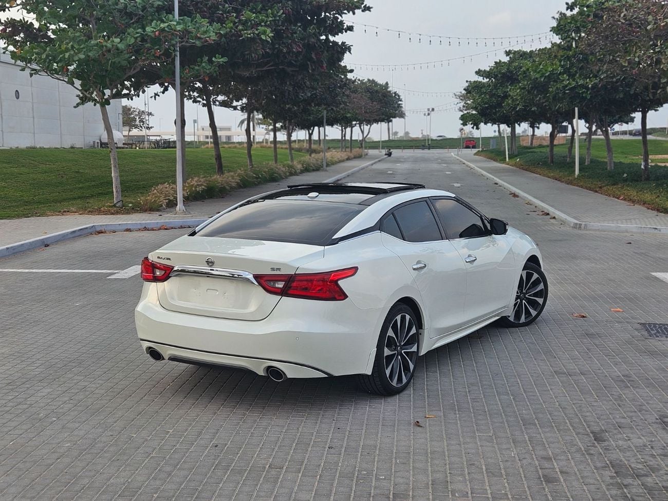 Nissan Maxima SR