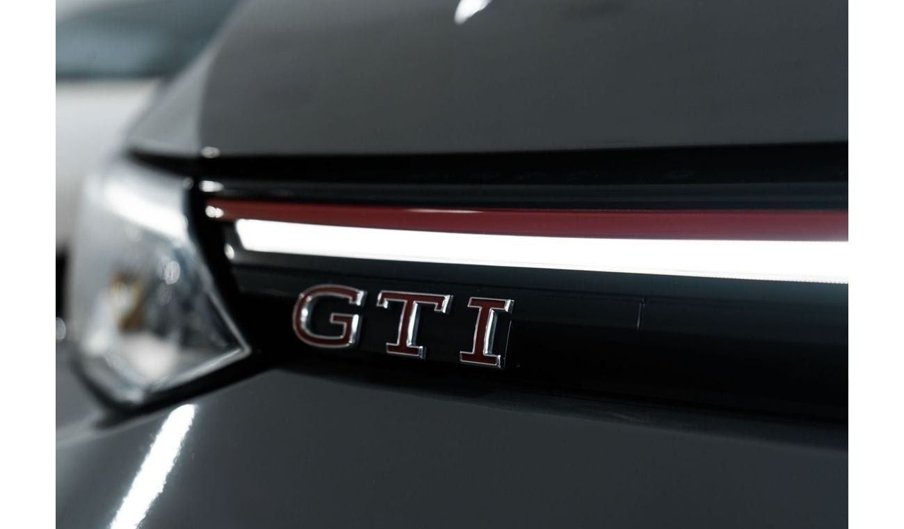 Volkswagen Golf GTI SEL 2.0T