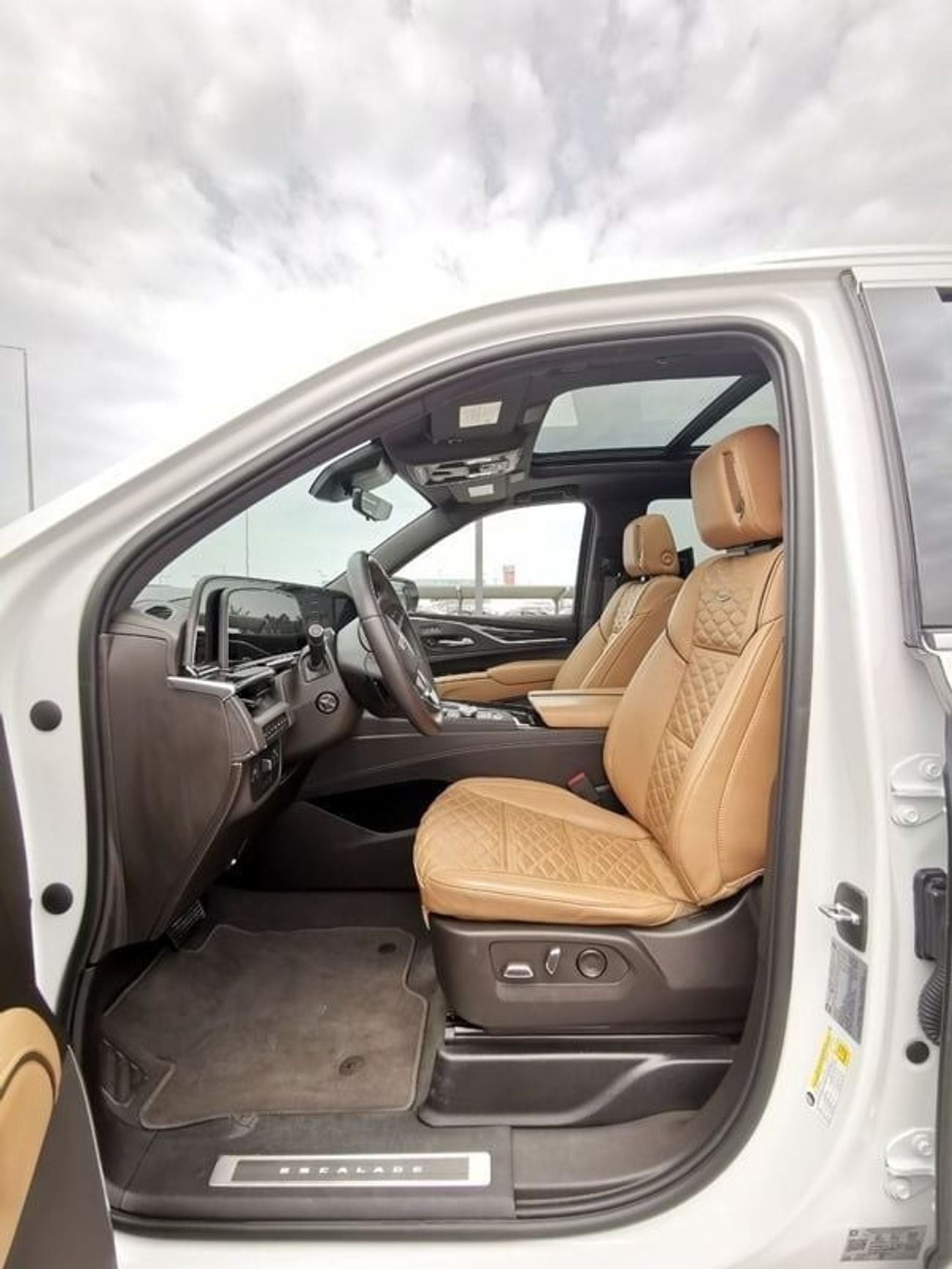 Cadillac Escalade Cadillac Escalade Platinum Diesel - 2023 - White