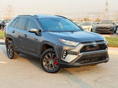 Toyota RAV4 XLE HEV Hybrid premium