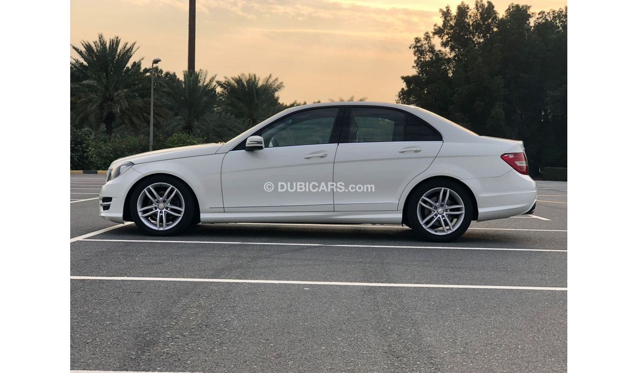 Mercedes-Benz C 300 Luxury