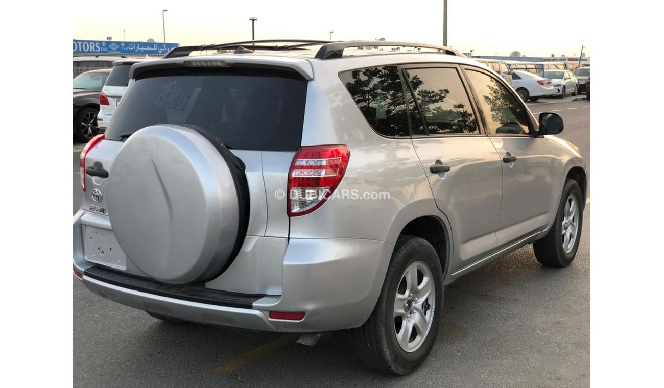 تويوتا راف ٤ 2500CC, 7 SEATS, GENUINE CONDITION, NO ACCIDENT, LOT-624