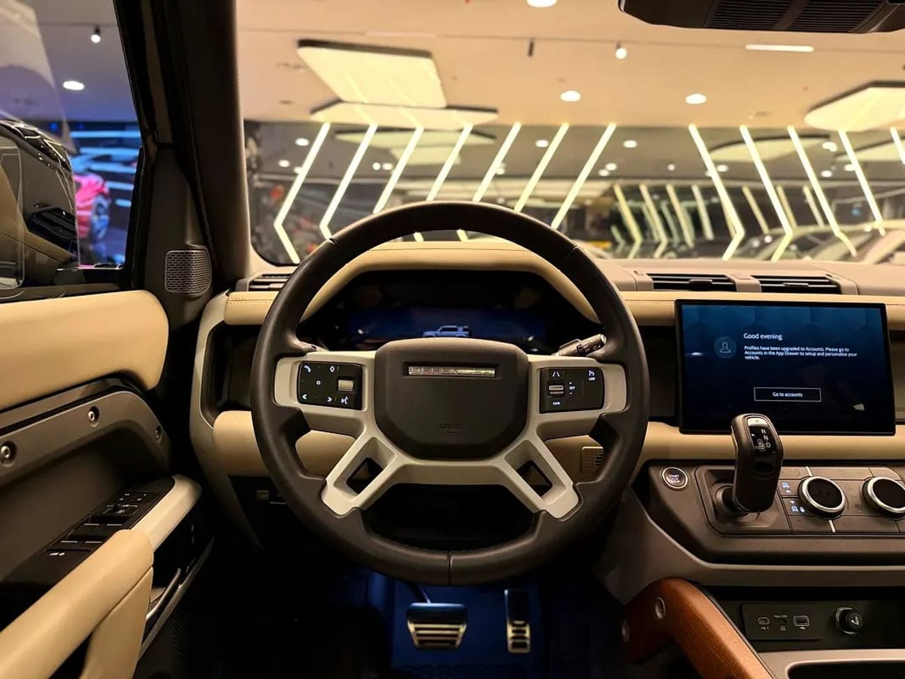 Land Rover Defender DEEFNDER GCC BRAND CONDITION