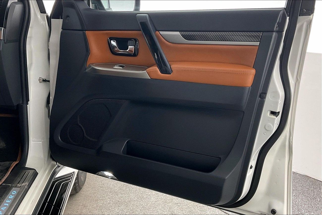 ميتسوبيشي باجيرو Signature Edition | شامل الضمان | 0 ﺪﻔﻋﺓ ﺃﻮﻟﻯ