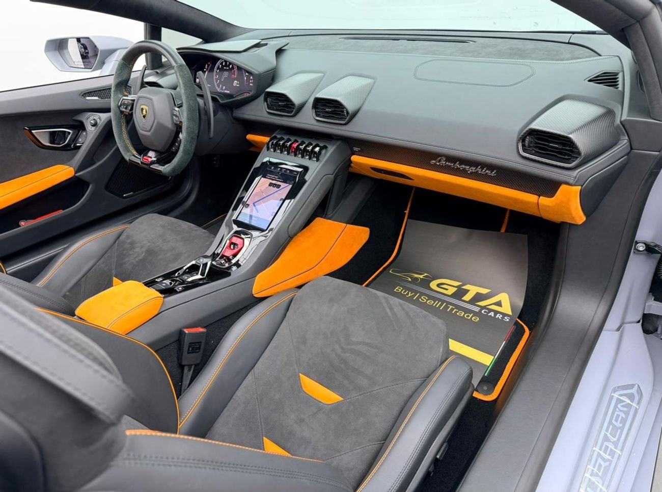 لامبورغيني هوراكان ايفو سبايدر 2023 Lamborghini Huracan EVO Spyder, 2027 Lamborghini Warranty, Very Low Km, Fully Loaded, GCC