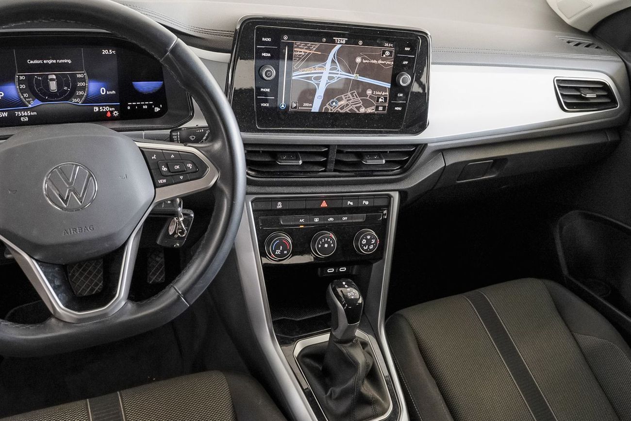 فولكس واجن T ROC Life 1.4L